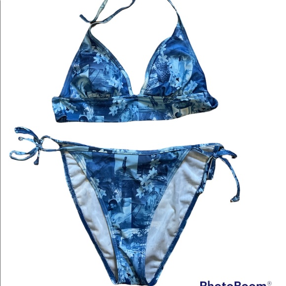 👙 Hawaii design blue Bikini. Size 8 top, size 12 bottom. Made in 🇨🇦 - Picture 2 of 7